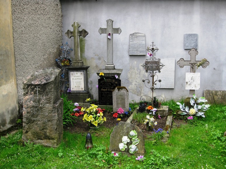n_08.21.15 Friedhof Kunzendorf.jpg